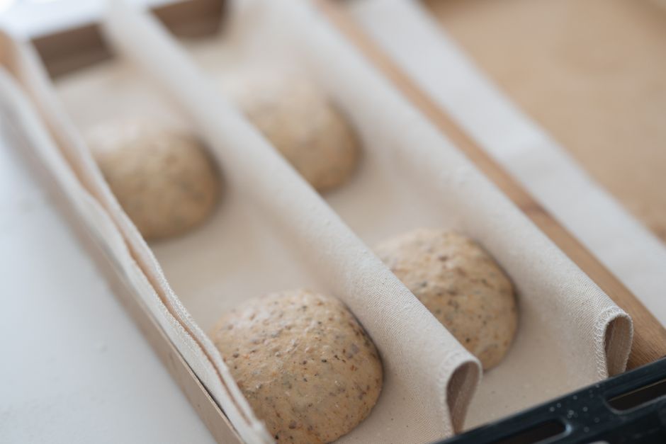 Thermometers and Bread Proofing: Reading Dough Temperature Instead of the Clock