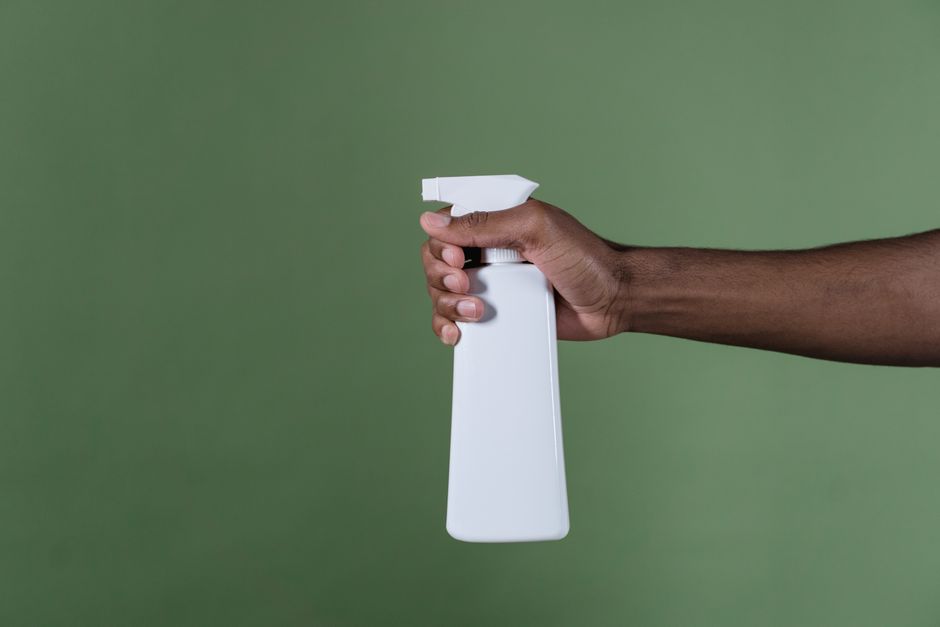 Deep Cleaning Guide: How to Banish Stubborn Residue and Lingering Odors