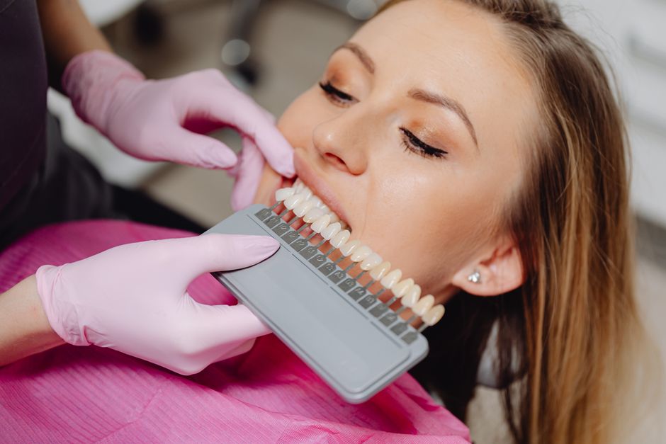 The Complete Guide to Teeth Whitening for Men: How to Brighten Your Smile Without Damaging Your Teeth
