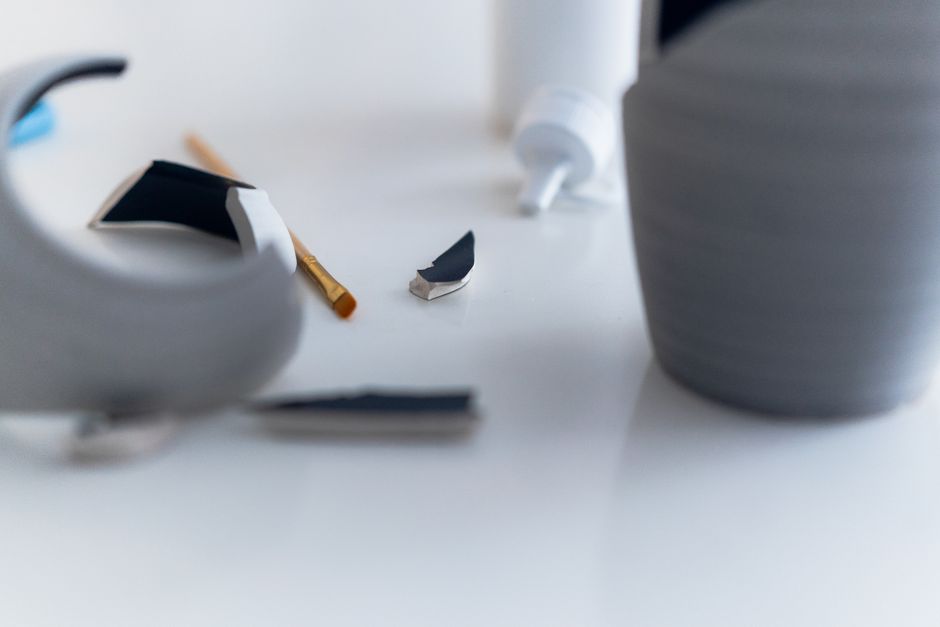 Why Adhesive Joints Fail and How to Diagnose Delamination Before You Re-Glue
