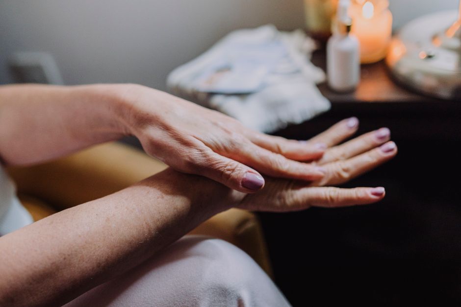The Complete Guide to Hand and Nail Care for Extremely Dry Skin