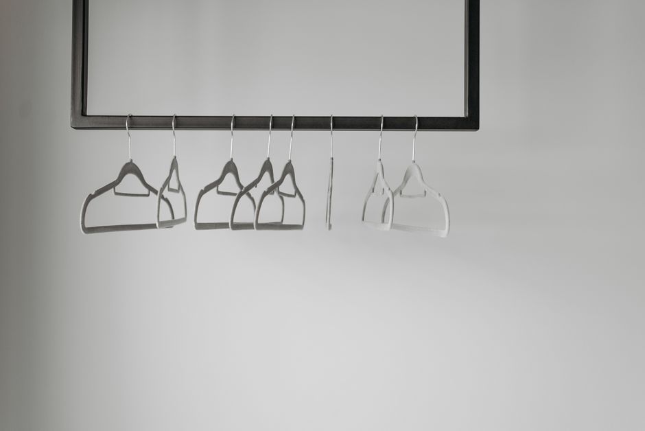 The Ultimate Guide to a Capsule Wardrobe Closet: Declutter, Organize, and Maximize Space