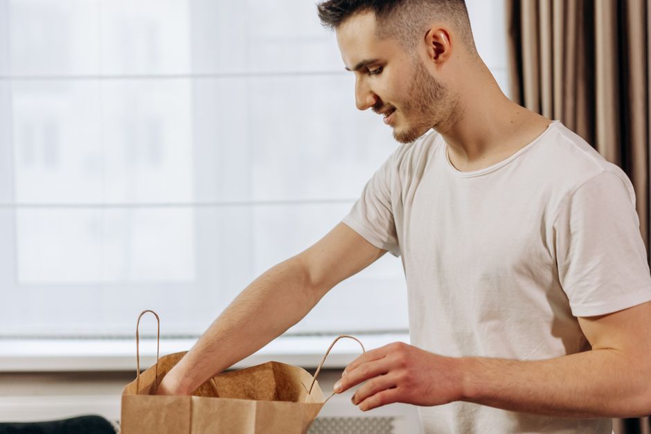 The Ultimate Guide to Upcycling Old T-Shirts into Reusable Shopping Bags