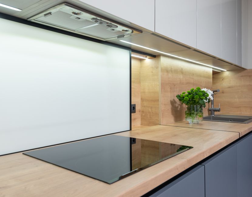 Why Electric Cooktop Elements Glow, Cycle, and Sometimes Seem to Stop