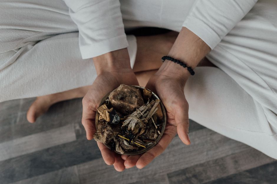 5 Budget-Friendly Rituals for Eczema and Psoriasis Relief That Actually Work