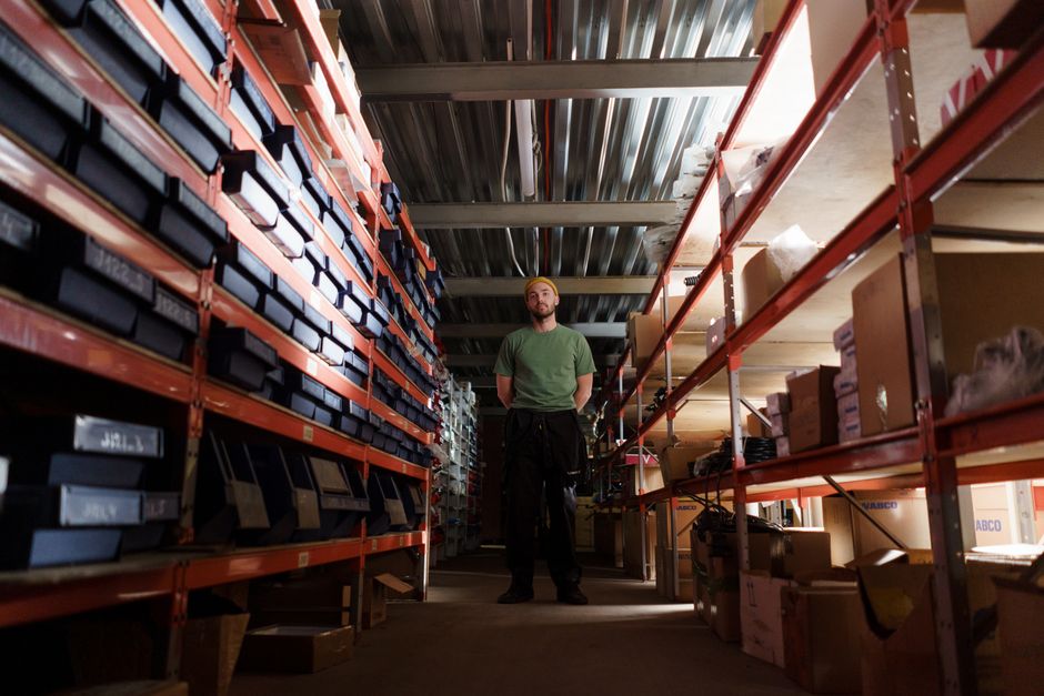 Pegboard Backstock: Separating Reserve Inventory From Daily Supply