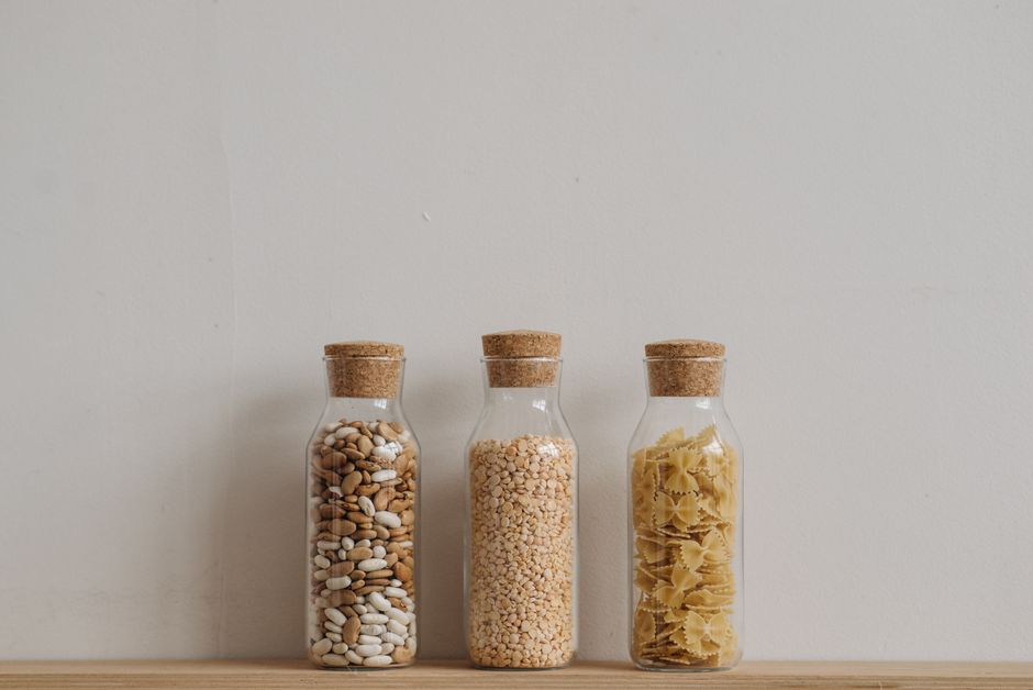 When Broad Pantry Categories Beat Detailed Sorting