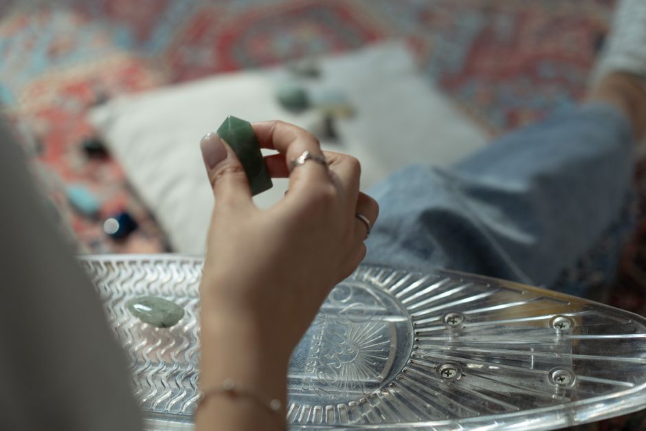 Repair or Replace? How Behavior Decides the Greener Choice