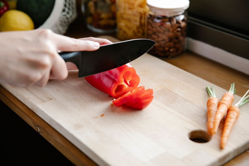 Why Cutting Food Smaller Can Make It Taste Drier