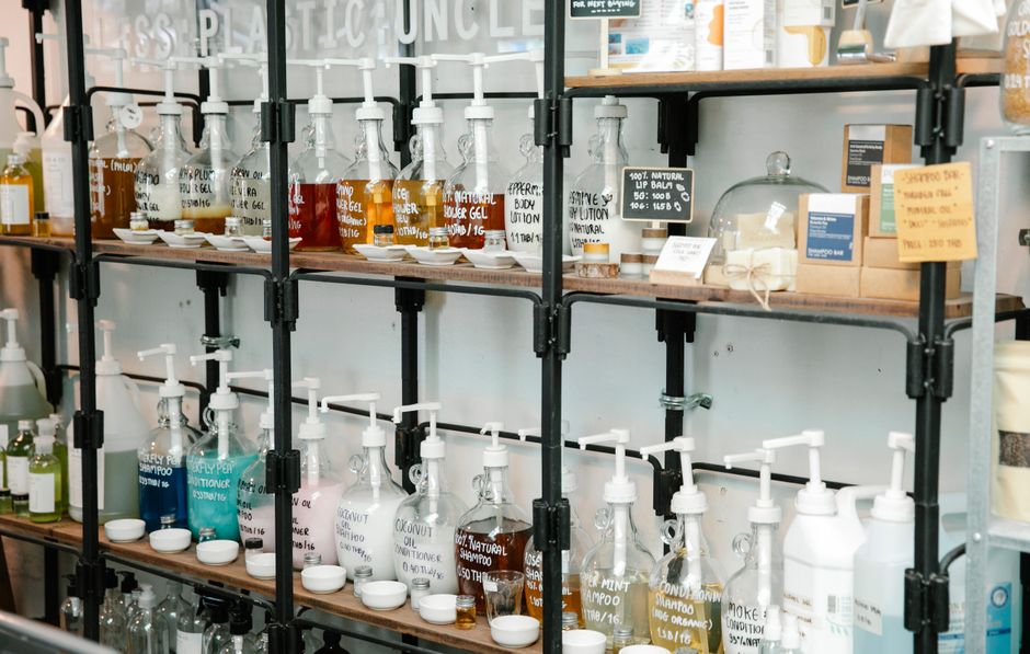 Shampoo Bars and Refills: When Does Personal Care Packaging Actually Shrink?