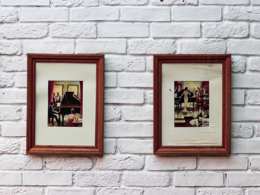 Mirror and Artwork Hanging: 7 Costly Mistakes That Damage Walls and How to Avoid Them