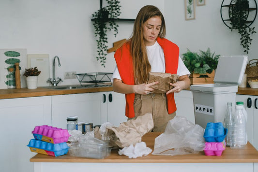 Beeswax Wraps in a Small Apartment: A Realistic Guide to Reducing Kitchen Waste