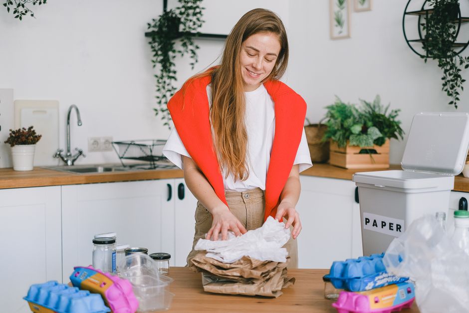 Raising Low-Waste Kids: A Practical Family Guide to Reducing Bathroom, Kitchen, and Daily Plastic