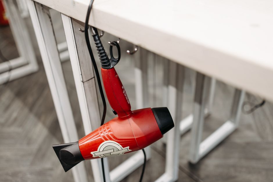 What Changed in Hair Dryer Technology? A Look at Older vs. Newer Designs