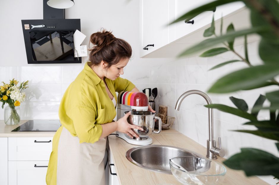 Monthly Stand Mixer Maintenance: The Routine That Keeps Your Kitchen Workhorse Running Like New