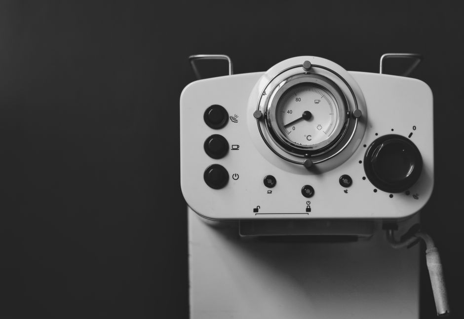 Old Coffee Makers vs New: Why Brew Temperature Control Changed Everything