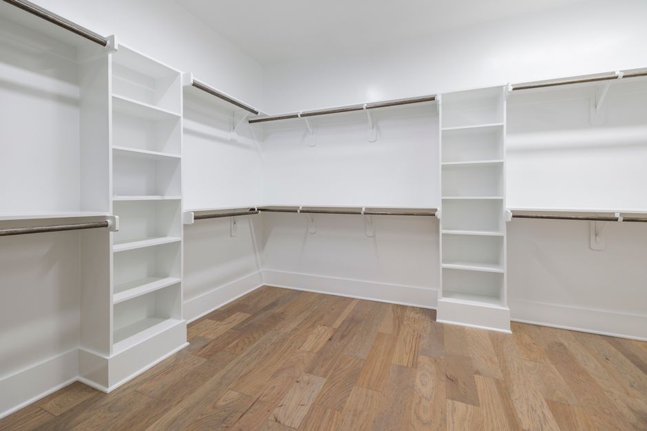 Modular vs. Fixed Shoe Storage: Why Adjustable Beats Perfect-Fit for Real Households