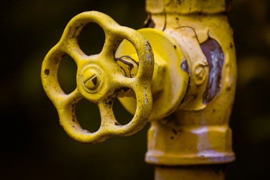 Why Portable Generators Need a Fuel Shut-Off Valve: The Small Part That Prevents Big Problems