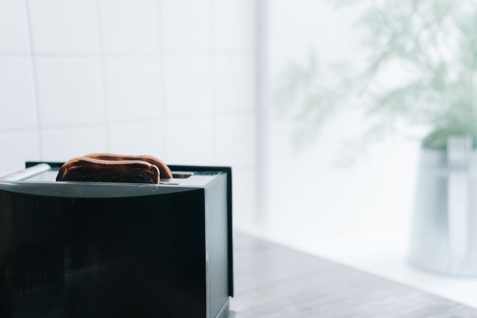 The Lifespan Toaster Protocol: How Maintenance Adds Years to Your Countertop Workhorse