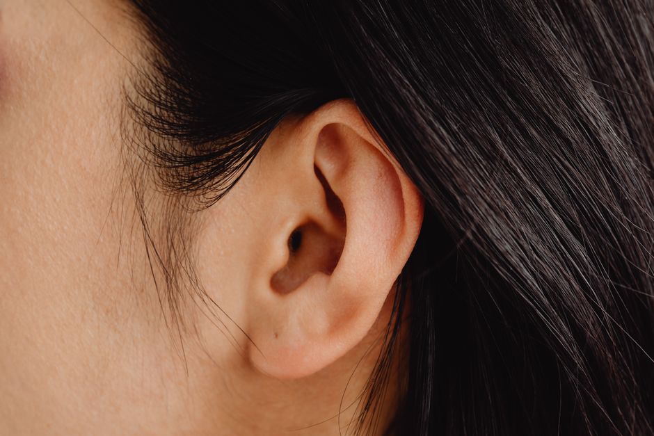 How to Care for Dry, Itchy Ears: A Complete Guide for Dry Skin Around the Ear