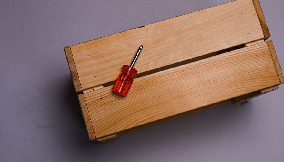 Renter-Friendly Fixes: Essential Tips for Basic Tool Makeovers