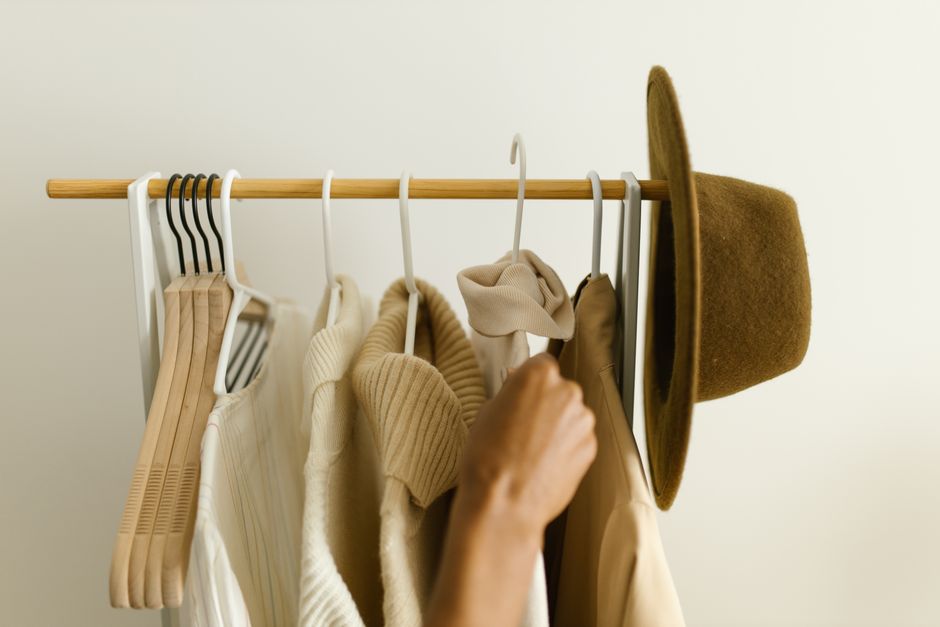 The Sustainable Capsule Wardrobe System for Small Apartments