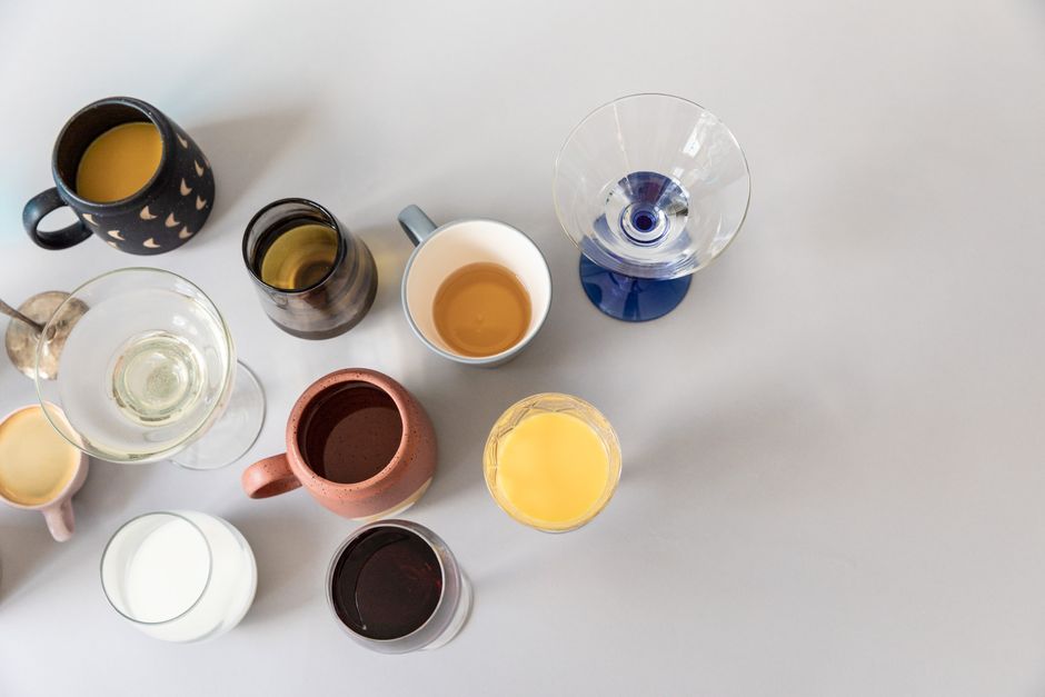 The Complete Guide to Cleaning Coffee and Tea Stains from Mugs and Glassware Without Scrubbing