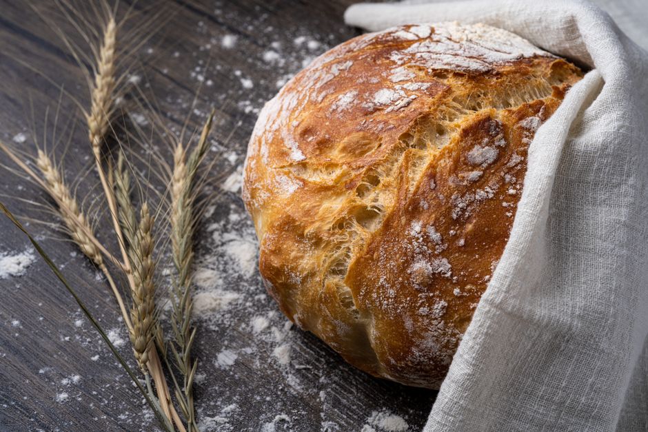 Why Frozen Sourdough Bread Turns Rubbery or Crumbly (and What Actually Happens to the Crumb)