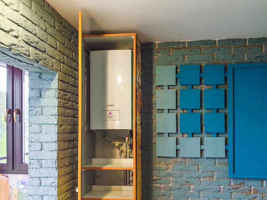 Floor Space or Wall Space? Where Shared Household Storage Actually Breaks Down