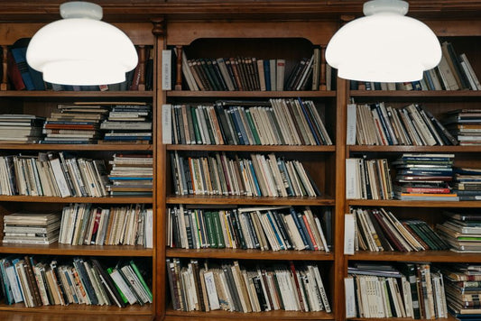 Bookshelf Storage in Small Spaces: How to Organize a Book and Magazine Collection Without Losing Your Mind