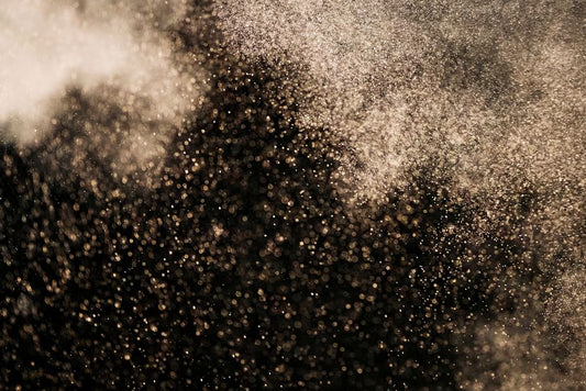 Why Seasonal Vacuuming Fails: Airflow, Particle Load, and the Materials That Trap Fine Dust