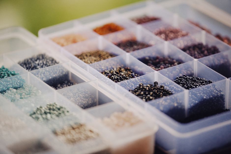 Wall Storage and Category Depth: Why More Specific Sorting Often Fails on a Vertical Surface
