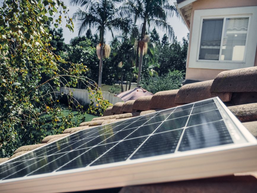 Renewable Energy for Renters: A Practical Guide to Lowering Your Footprint Without Owning the Roof